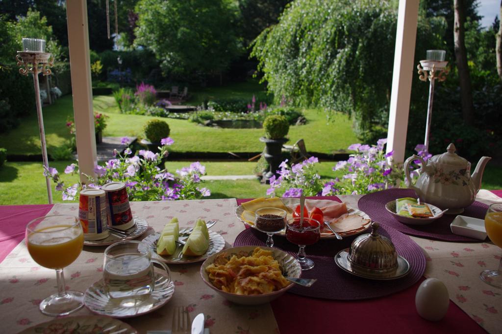 B&B Ut Bosbeekhuuske Tegelen Esterno foto